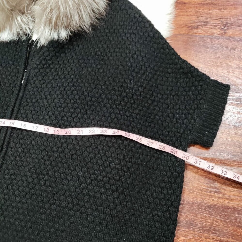 NWT Adrienne Landau Black Real Fox Fur Collar Zipper Closure Knit Poncho OS - Picture 12 of 16